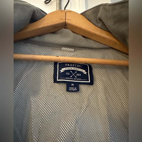 Lauren James rain jacket - Picture 3 of 7